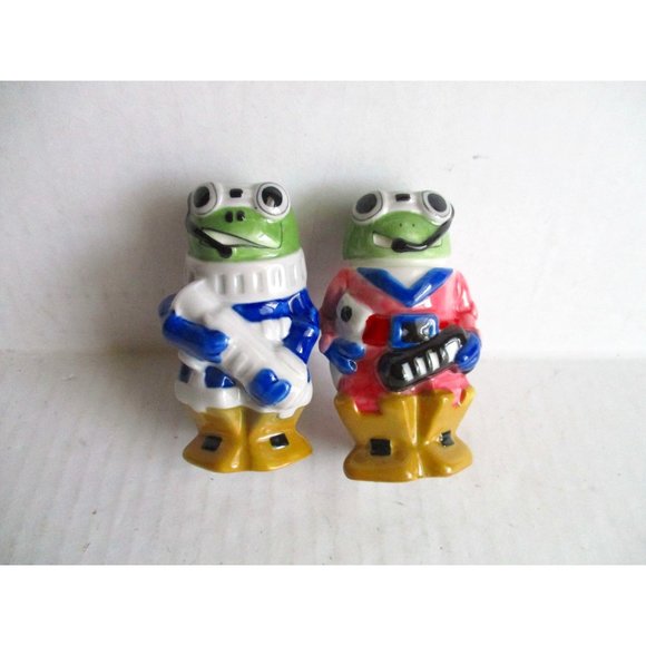 *StealStreet Frog Salt and Pepper Shaker Set Ceramic Robot Space Suit - Picture 3 of 6